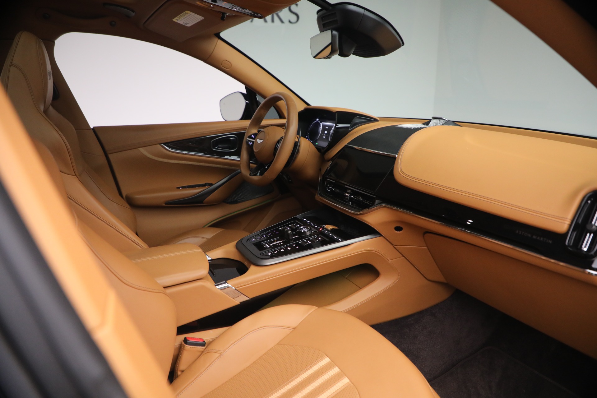 Used-2025-Aston-Martin-DBX-707