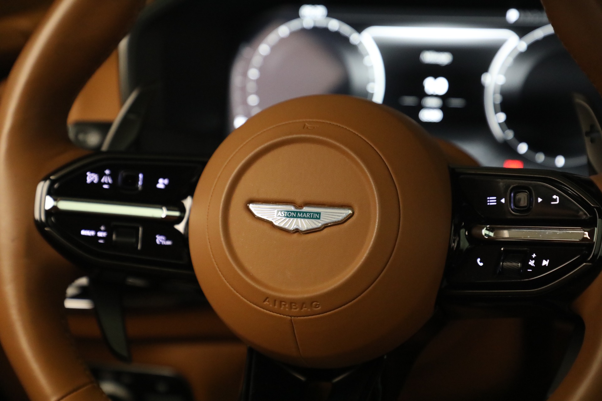 Used-2025-Aston-Martin-DBX-707