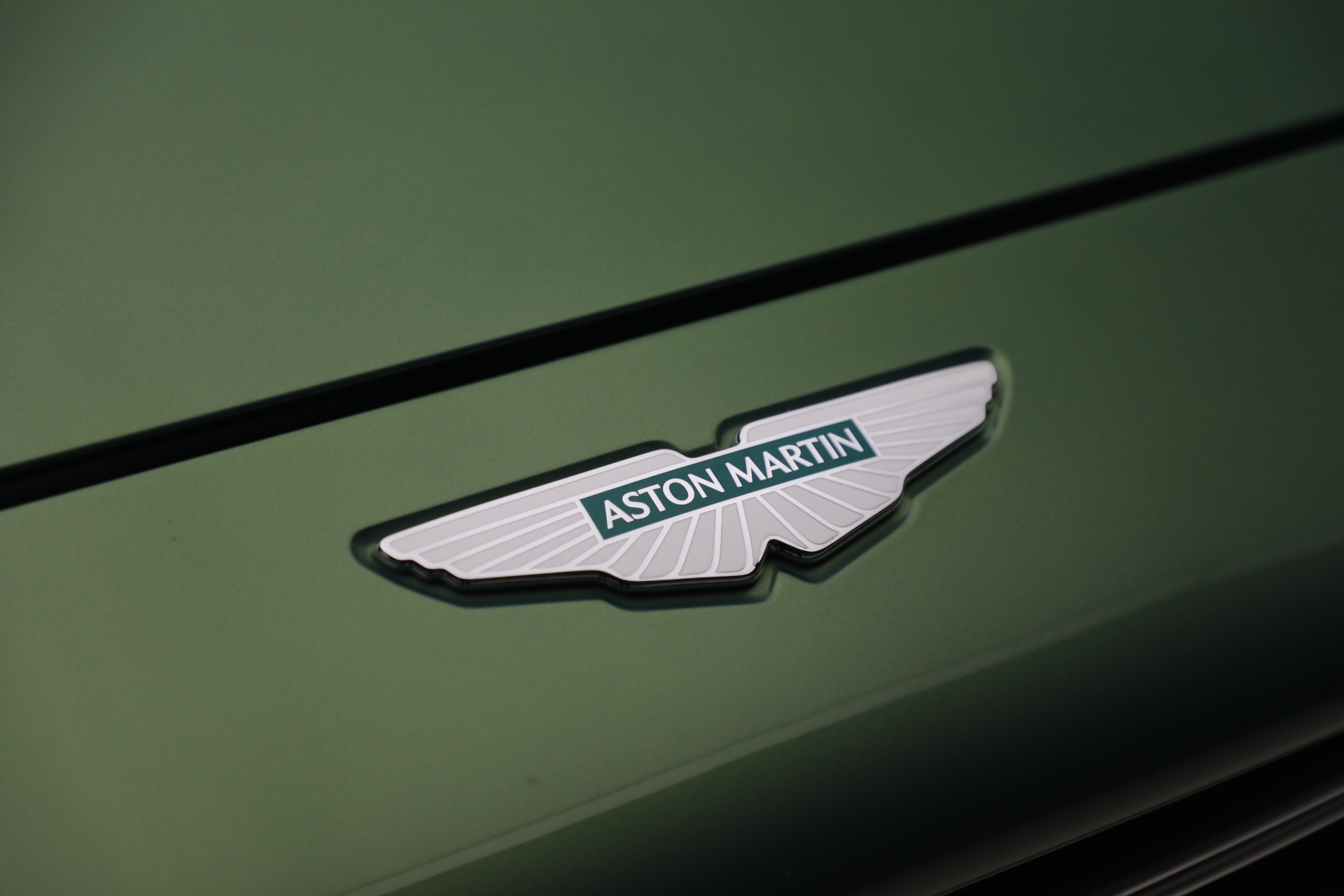 Used-2025-Aston-Martin-DBX-707