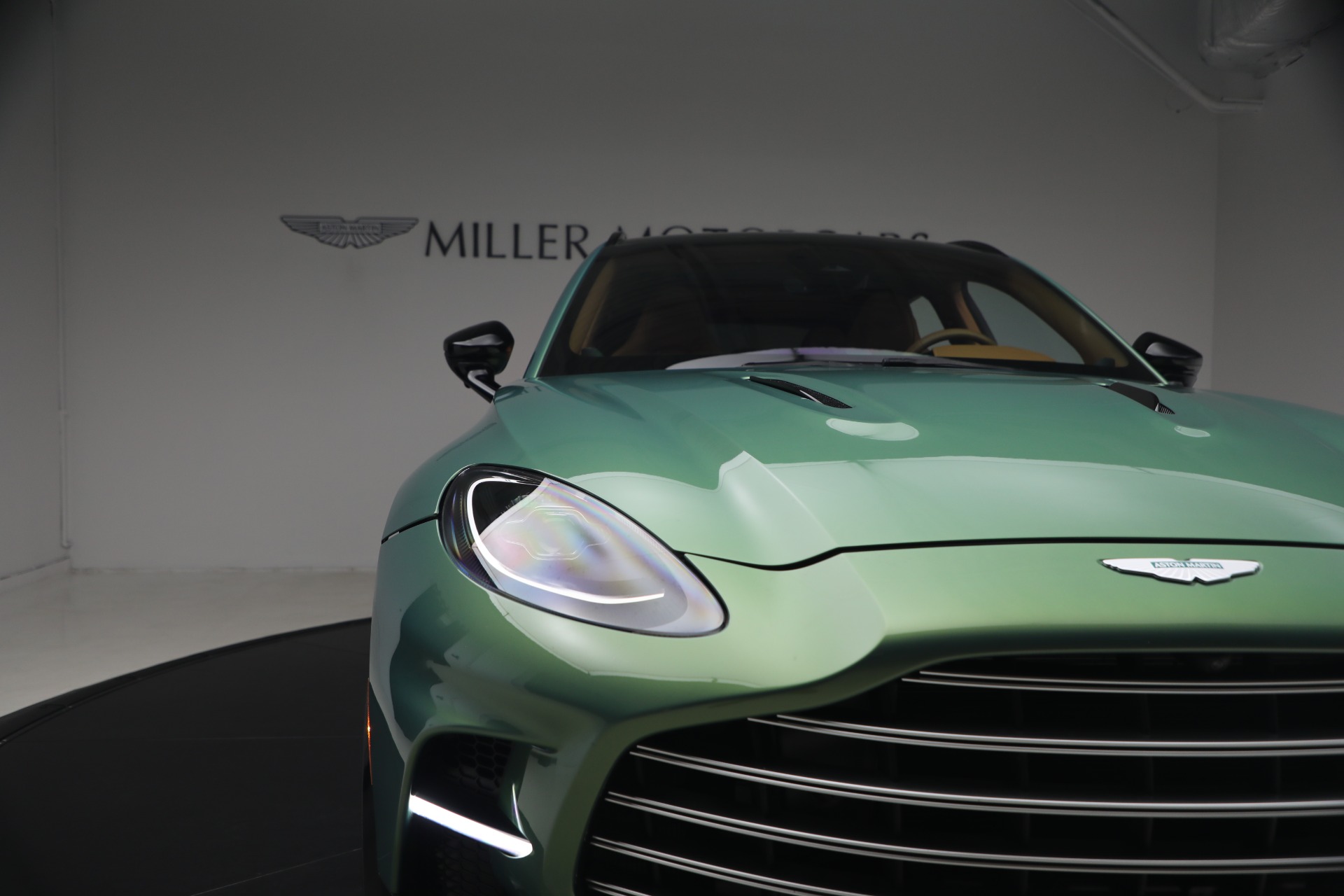 Used-2025-Aston-Martin-DBX-707