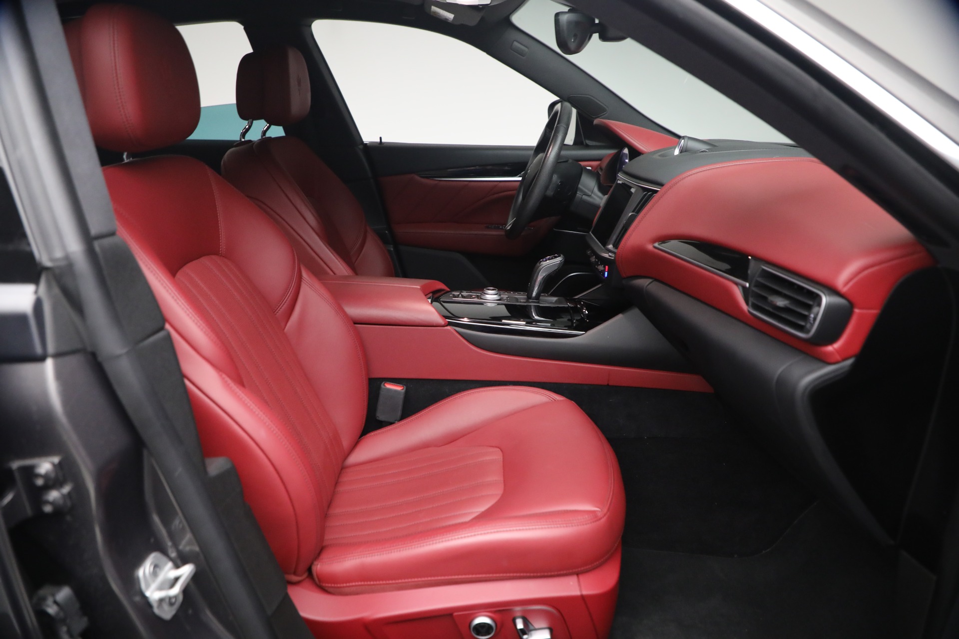Used-2022-Maserati-Levante-GT