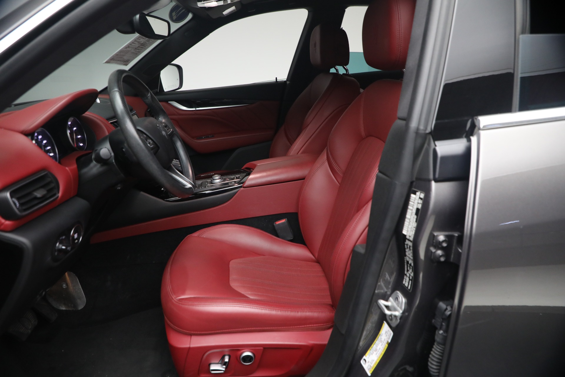Used-2022-Maserati-Levante-GT