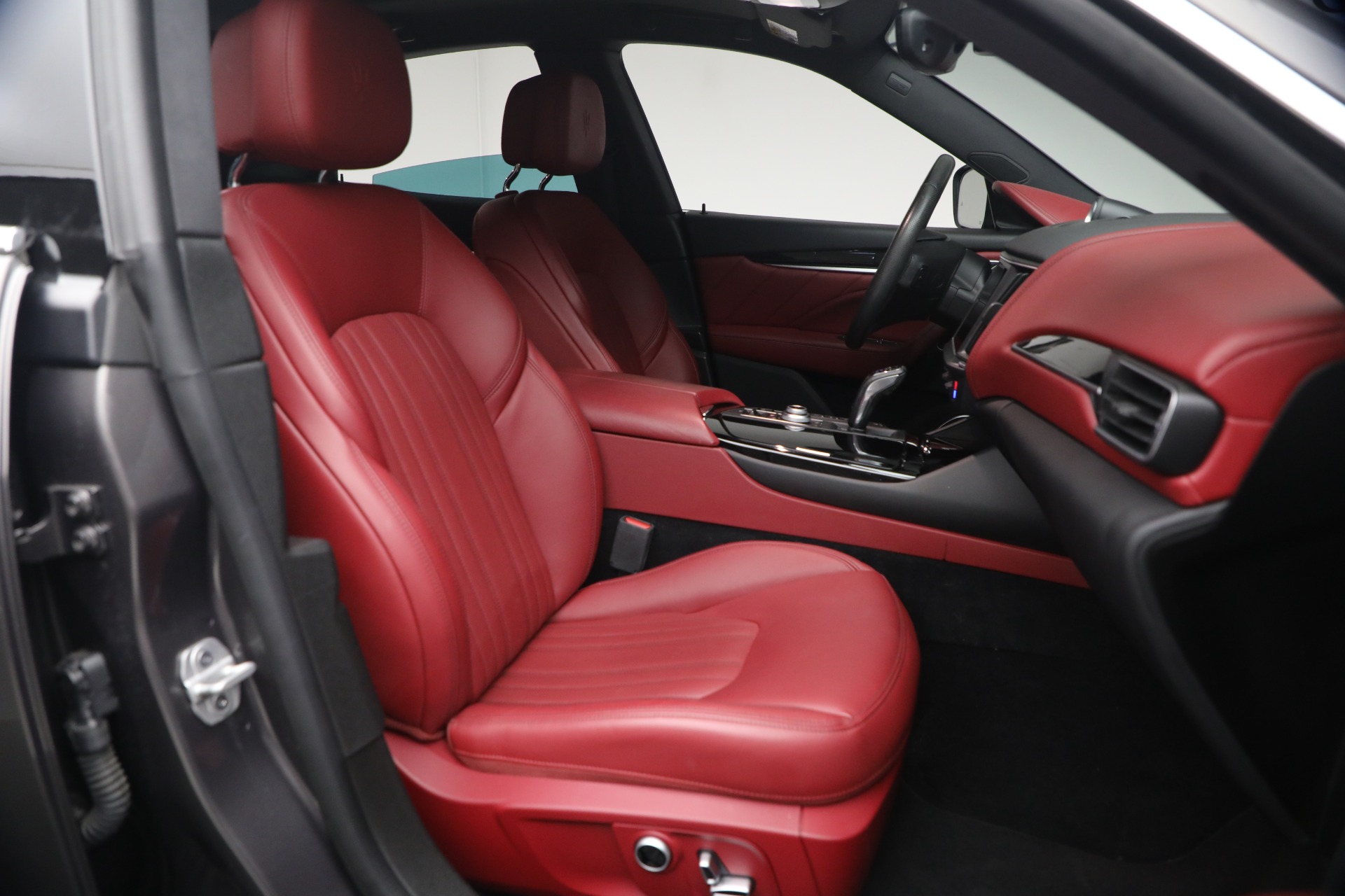 Used-2022-Maserati-Levante-GT