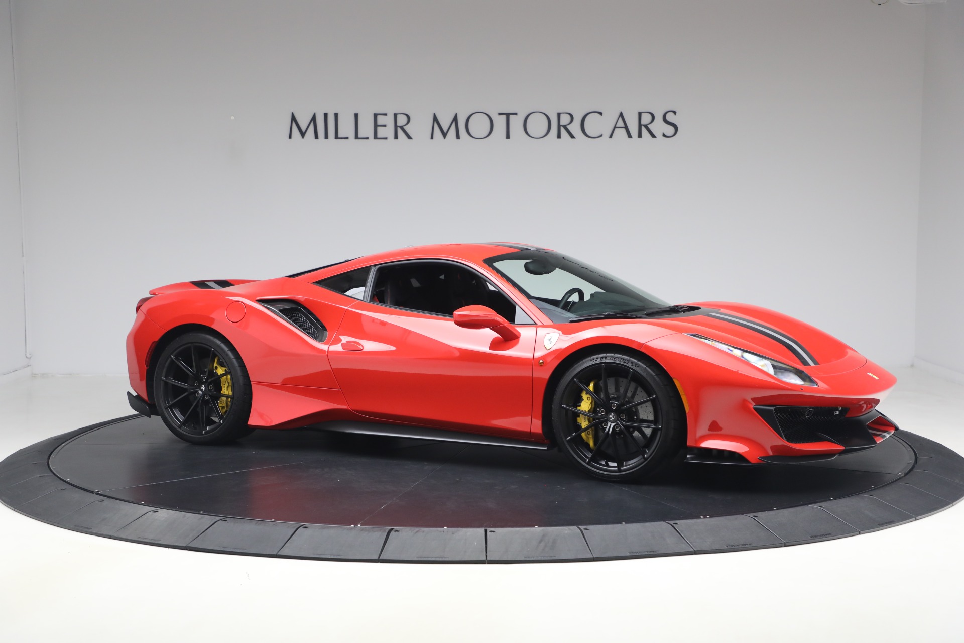 Used-2019-Ferrari-488-Pista
