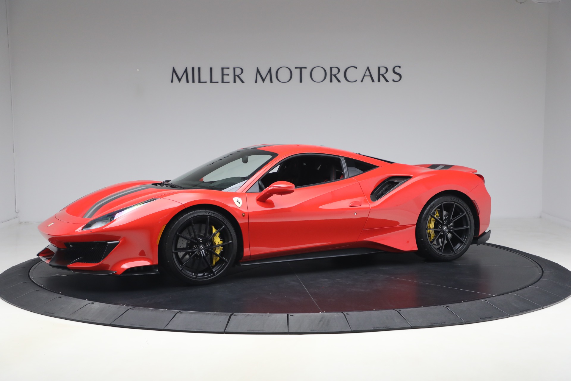Used-2019-Ferrari-488-Pista
