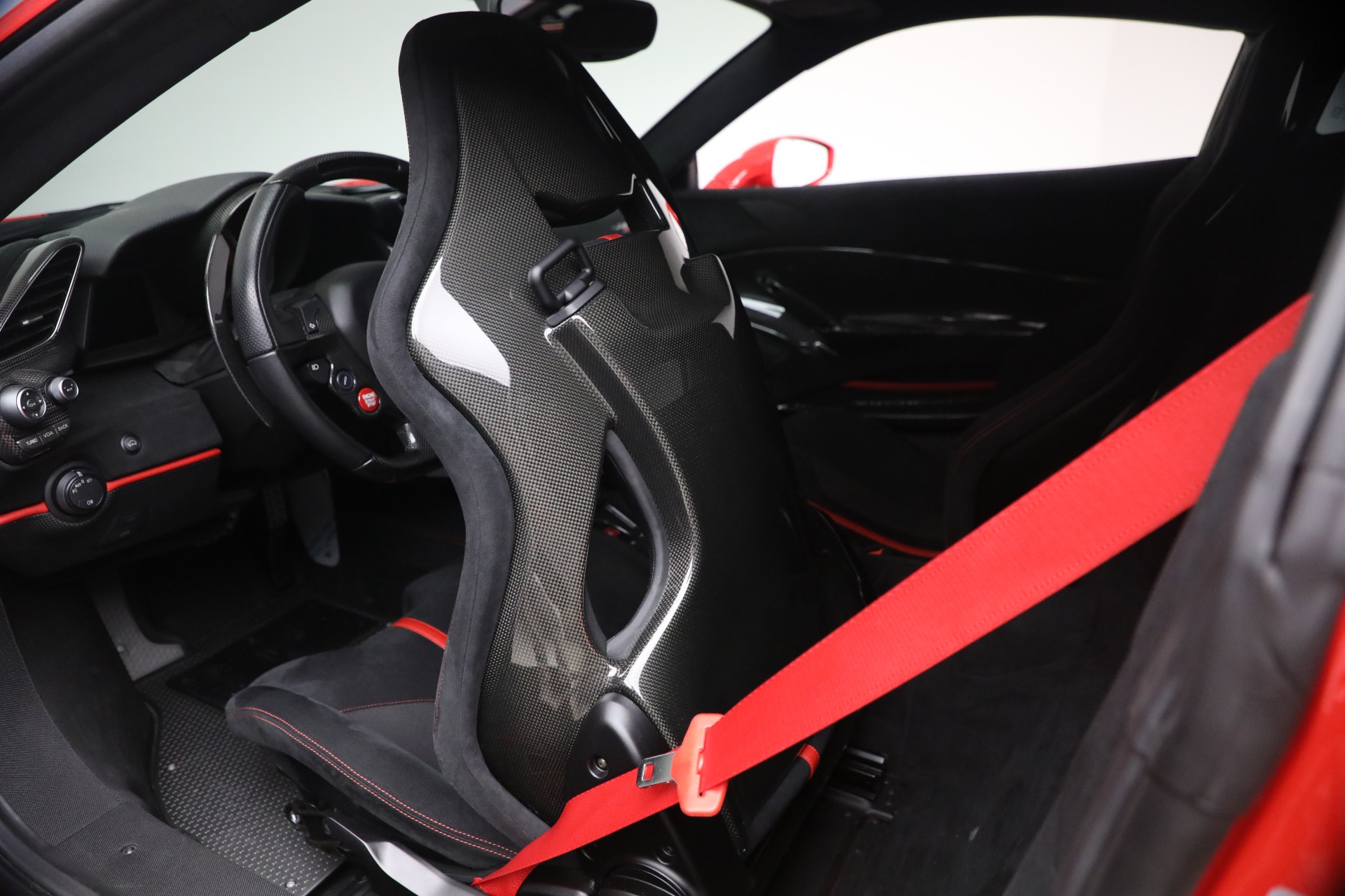 Used-2019-Ferrari-488-Pista