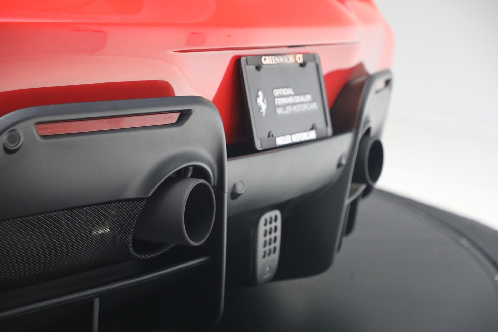 Used-2019-Ferrari-488-Pista