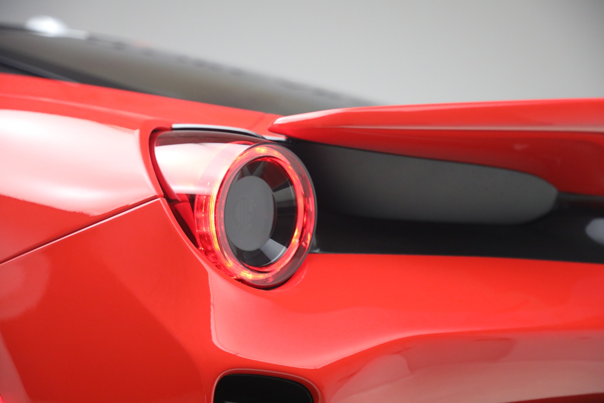 Used-2019-Ferrari-488-Pista