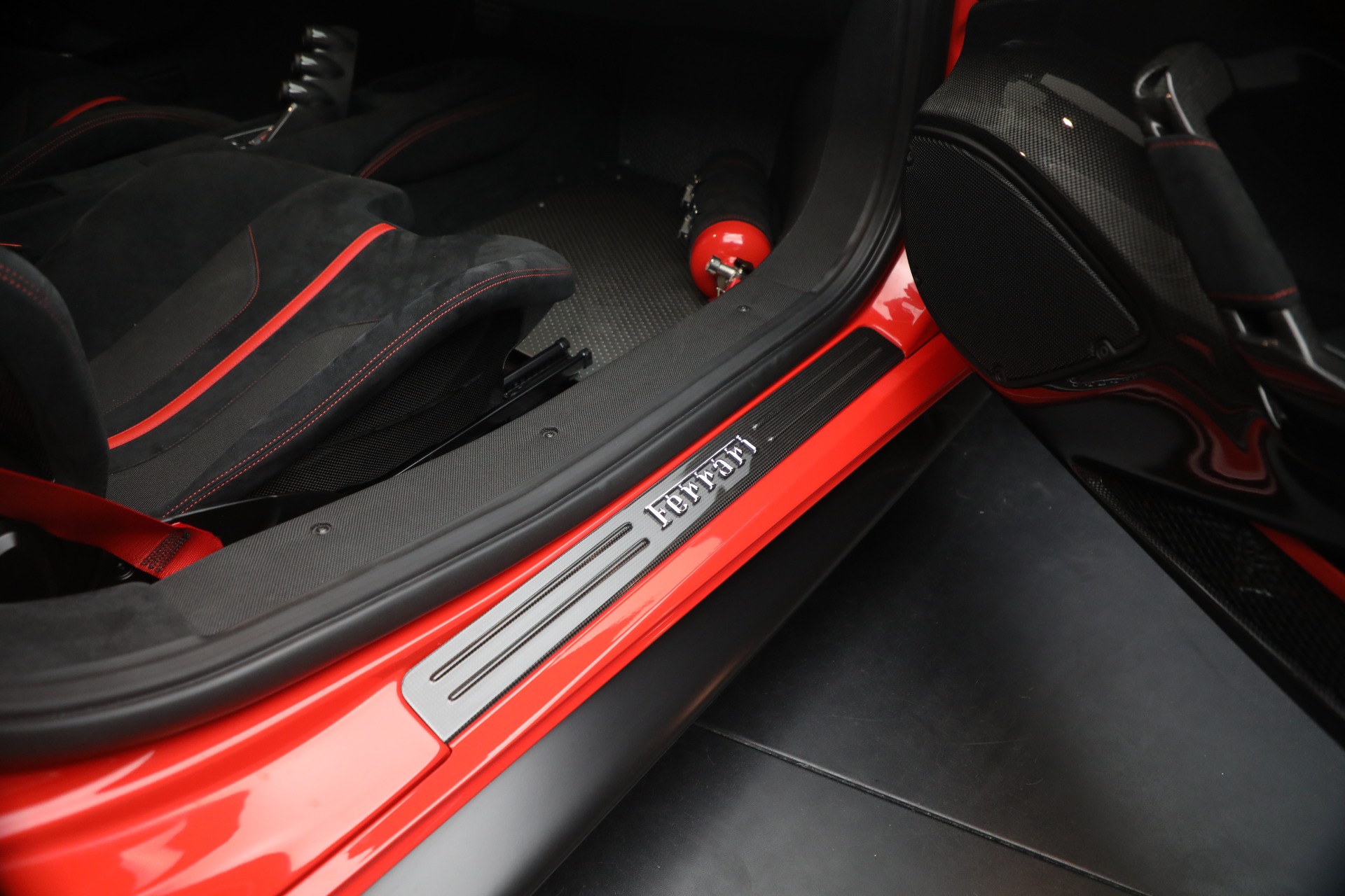 Used-2019-Ferrari-488-Pista