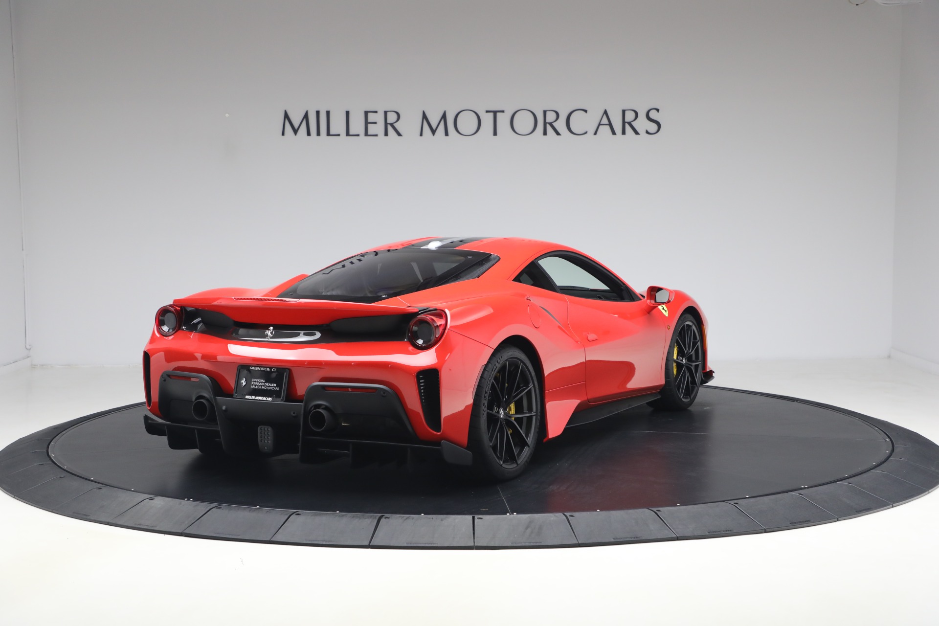 Used-2019-Ferrari-488-Pista
