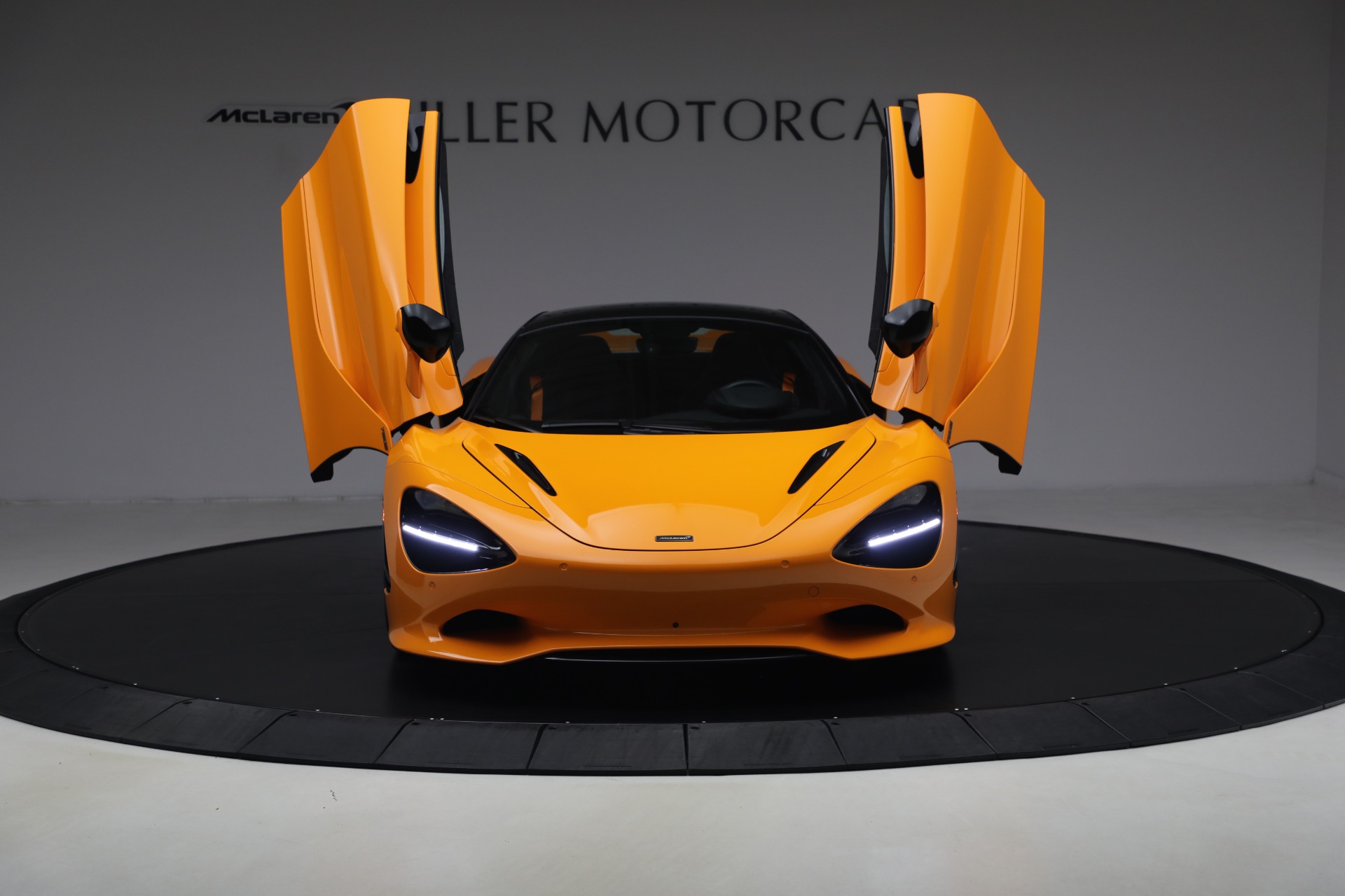 Used-2025-McLaren-750S-Spider-Performance