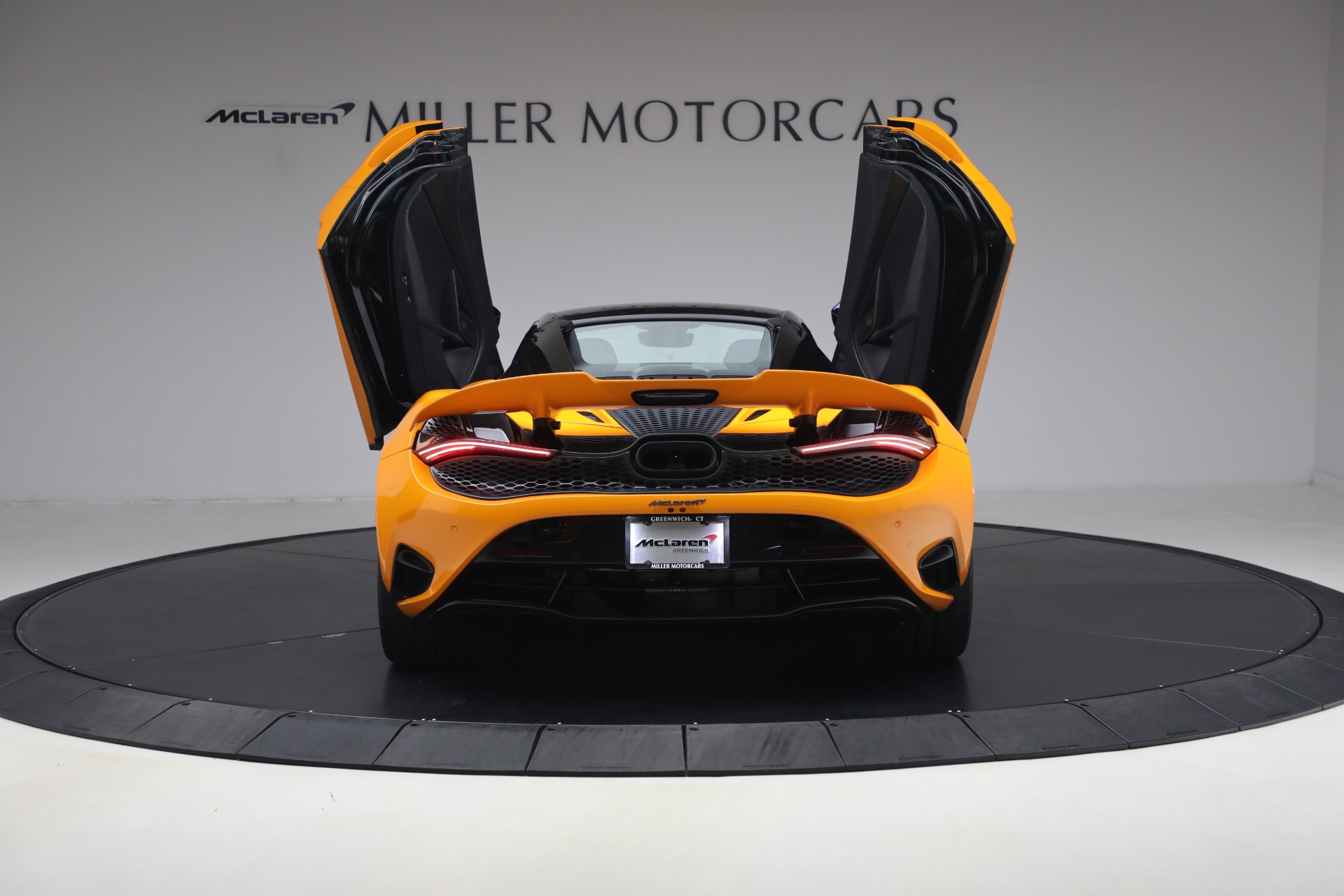 Used-2025-McLaren-750S-Spider-Performance