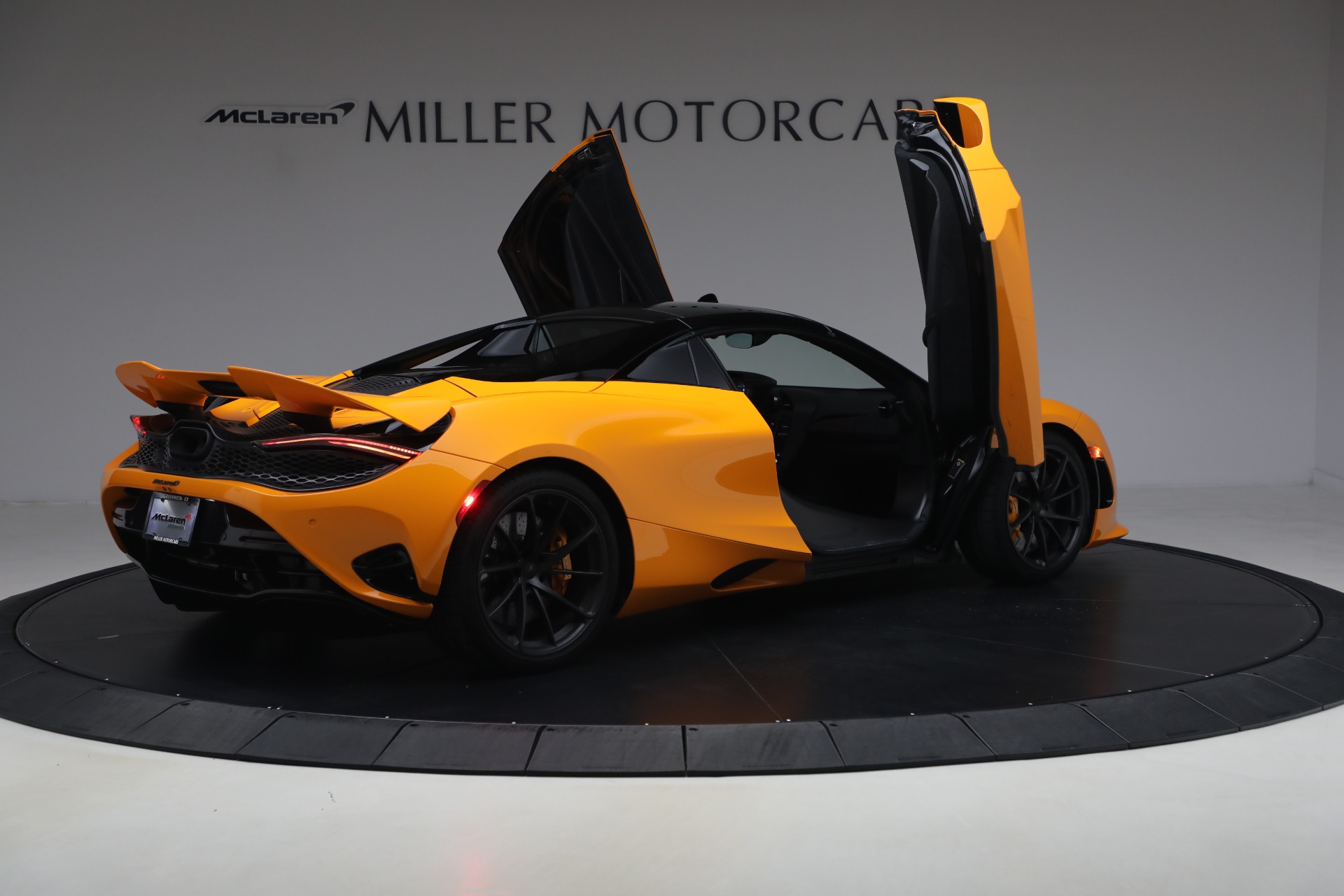 Used-2025-McLaren-750S-Spider-Performance
