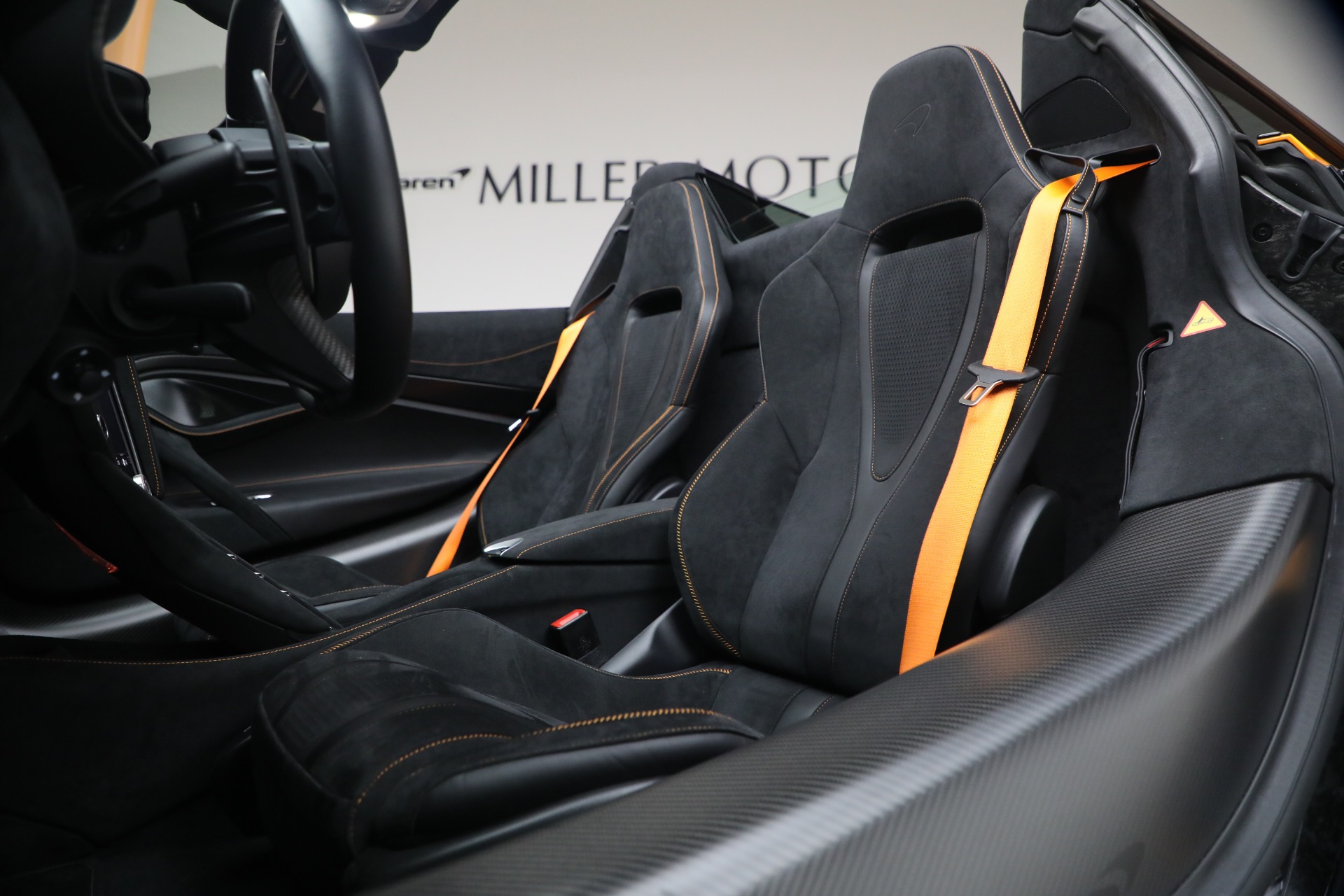 Used-2025-McLaren-750S-Spider-Performance