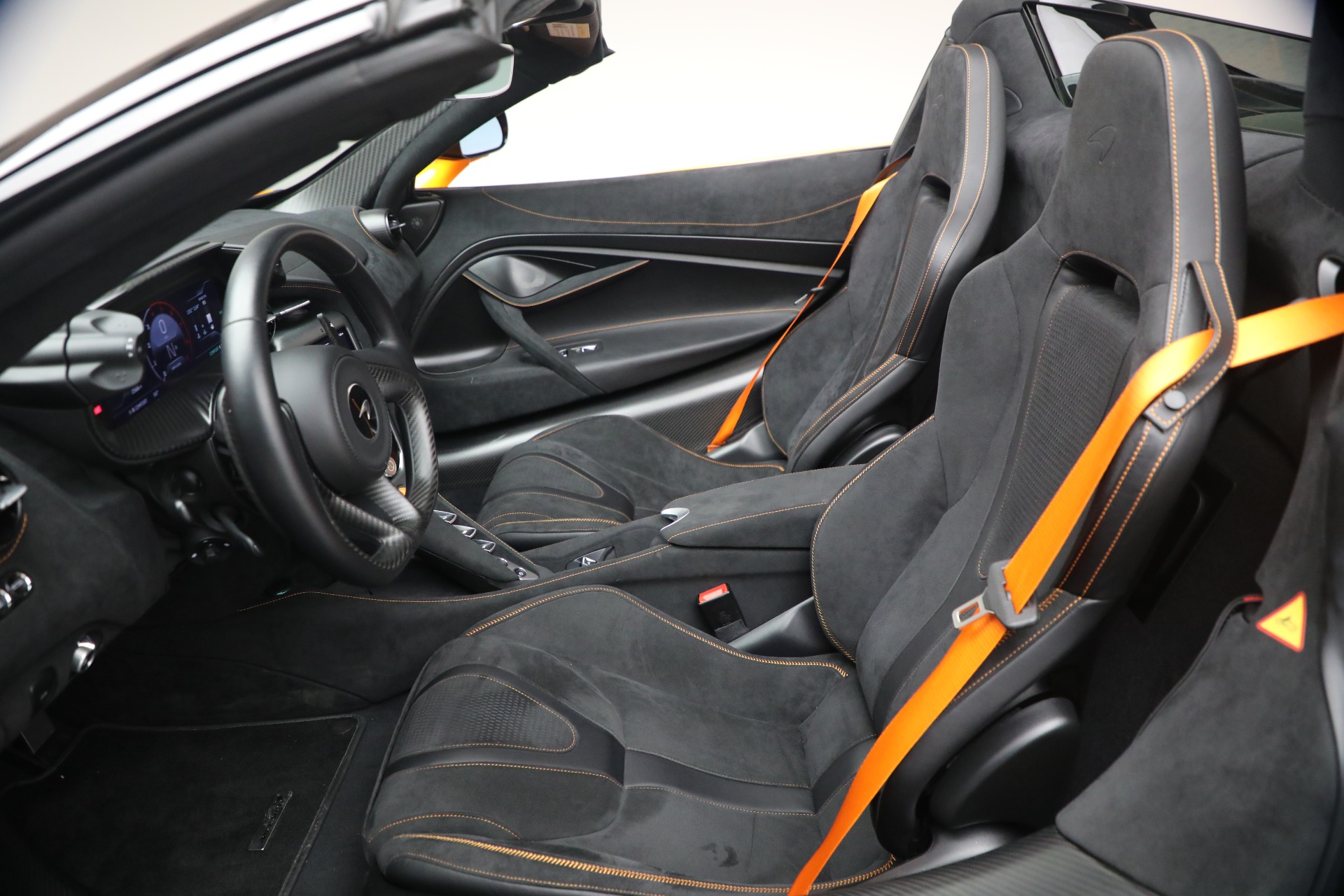 Used-2025-McLaren-750S-Spider-Performance