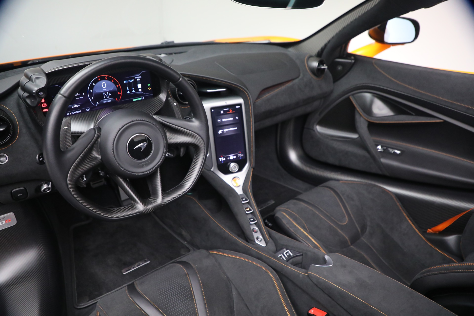 Used-2025-McLaren-750S-Spider-Performance