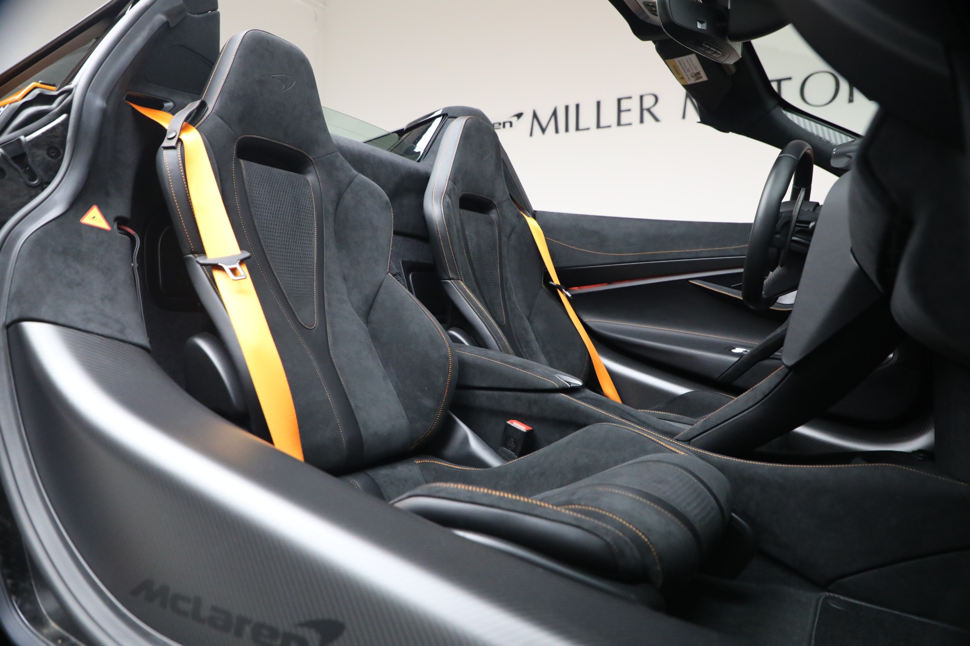 Used-2025-McLaren-750S-Spider-Performance