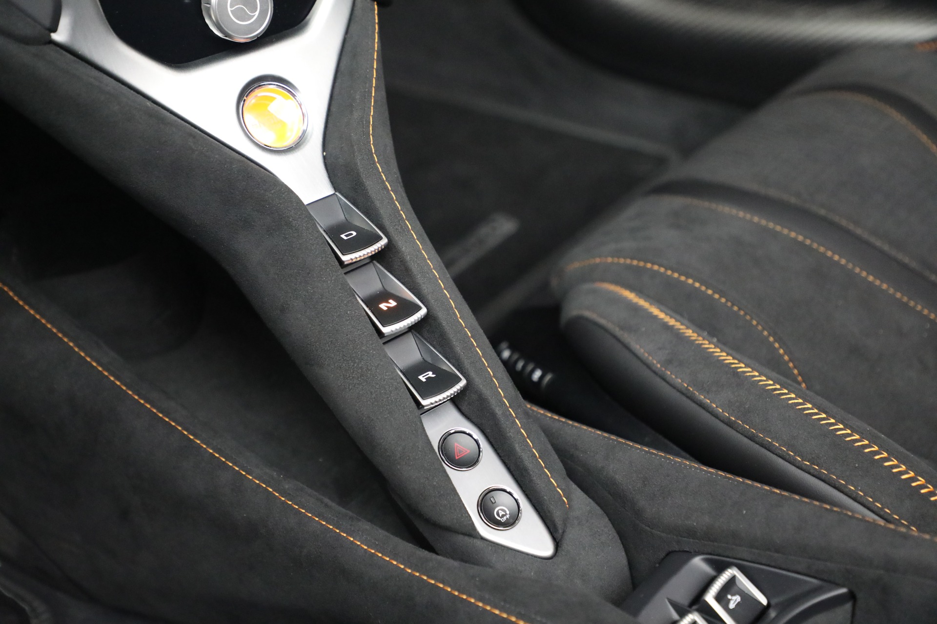Used-2025-McLaren-750S-Spider-Performance