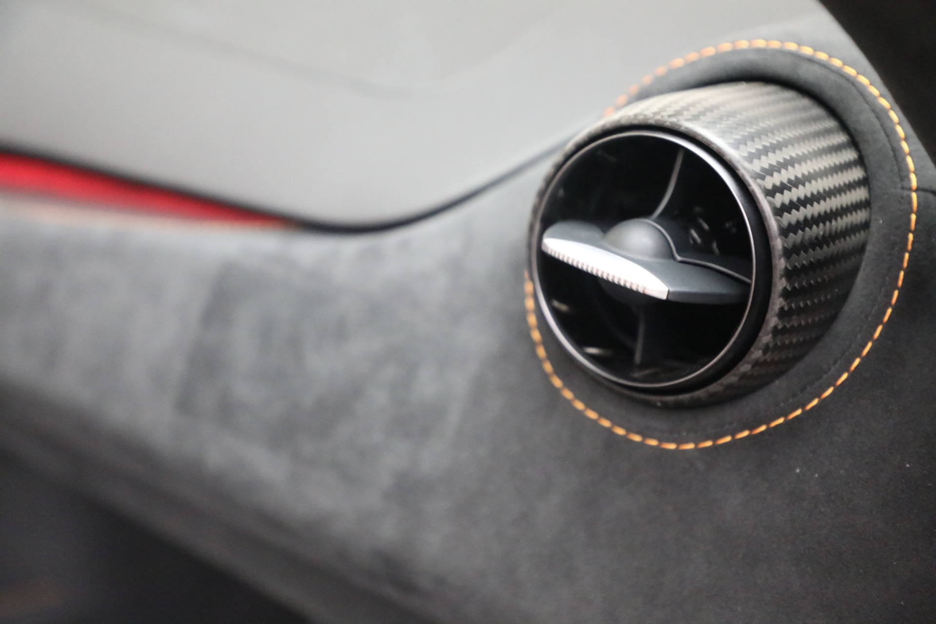 Used-2025-McLaren-750S-Spider-Performance