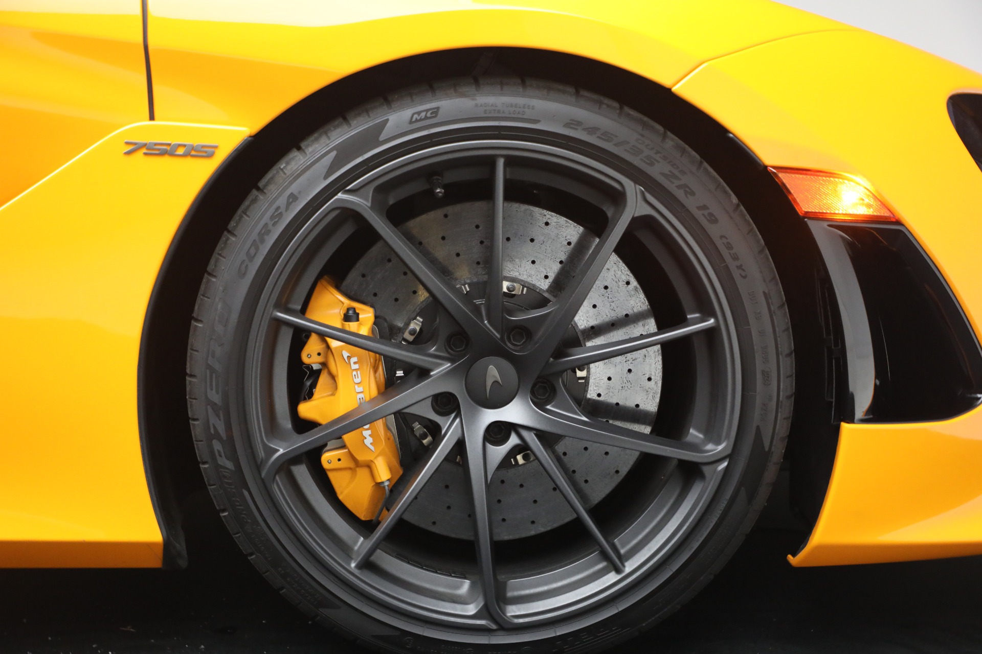 Used-2025-McLaren-750S-Spider-Performance