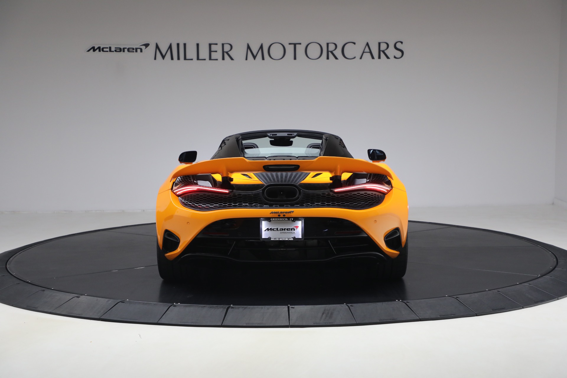Used-2025-McLaren-750S-Spider-Performance