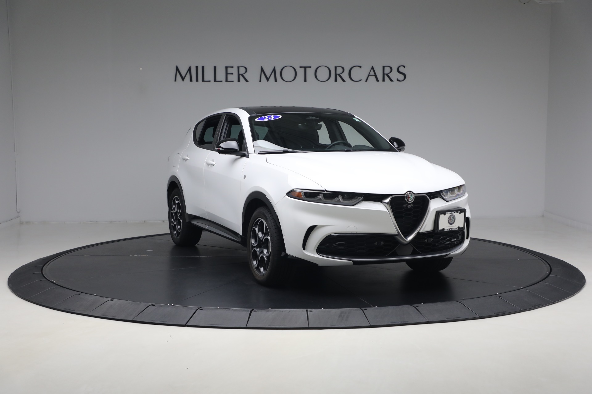 Used-2024-Alfa-Romeo-Tonale-Hybrid-Ti
