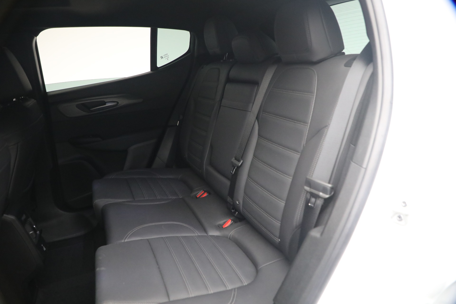 Used-2024-Alfa-Romeo-Tonale-Hybrid-Ti