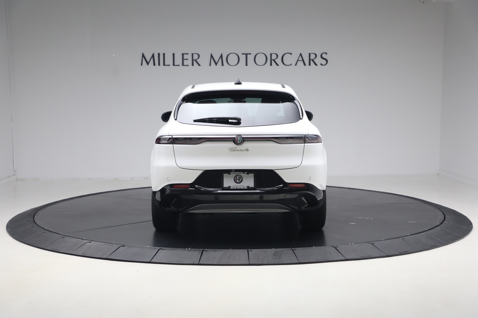 Used-2024-Alfa-Romeo-Tonale-Hybrid-Ti