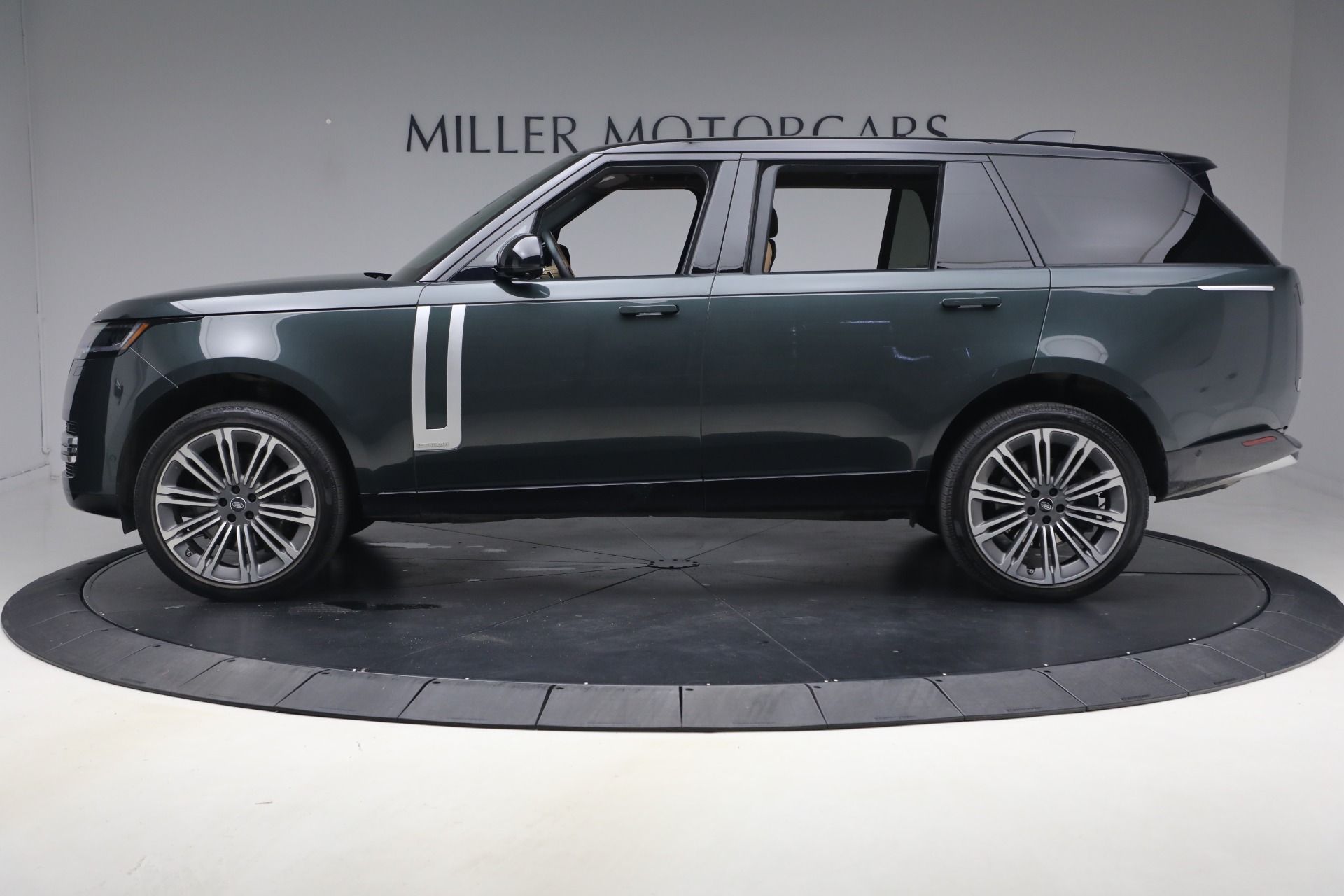 Used-2025-Land-Rover-Range-Rover-P530-Autobiography-LWB