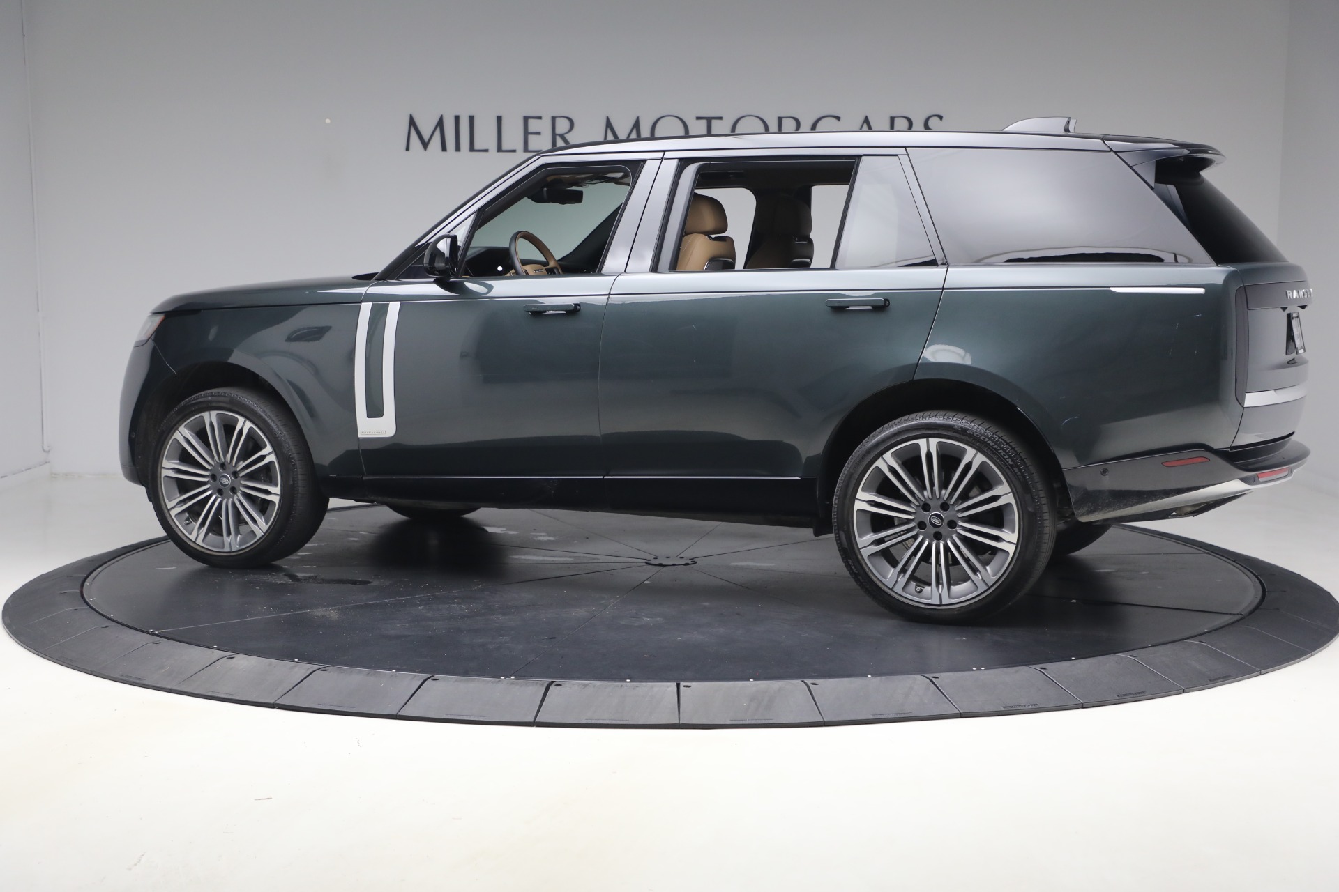 Used-2025-Land-Rover-Range-Rover-P530-Autobiography-LWB