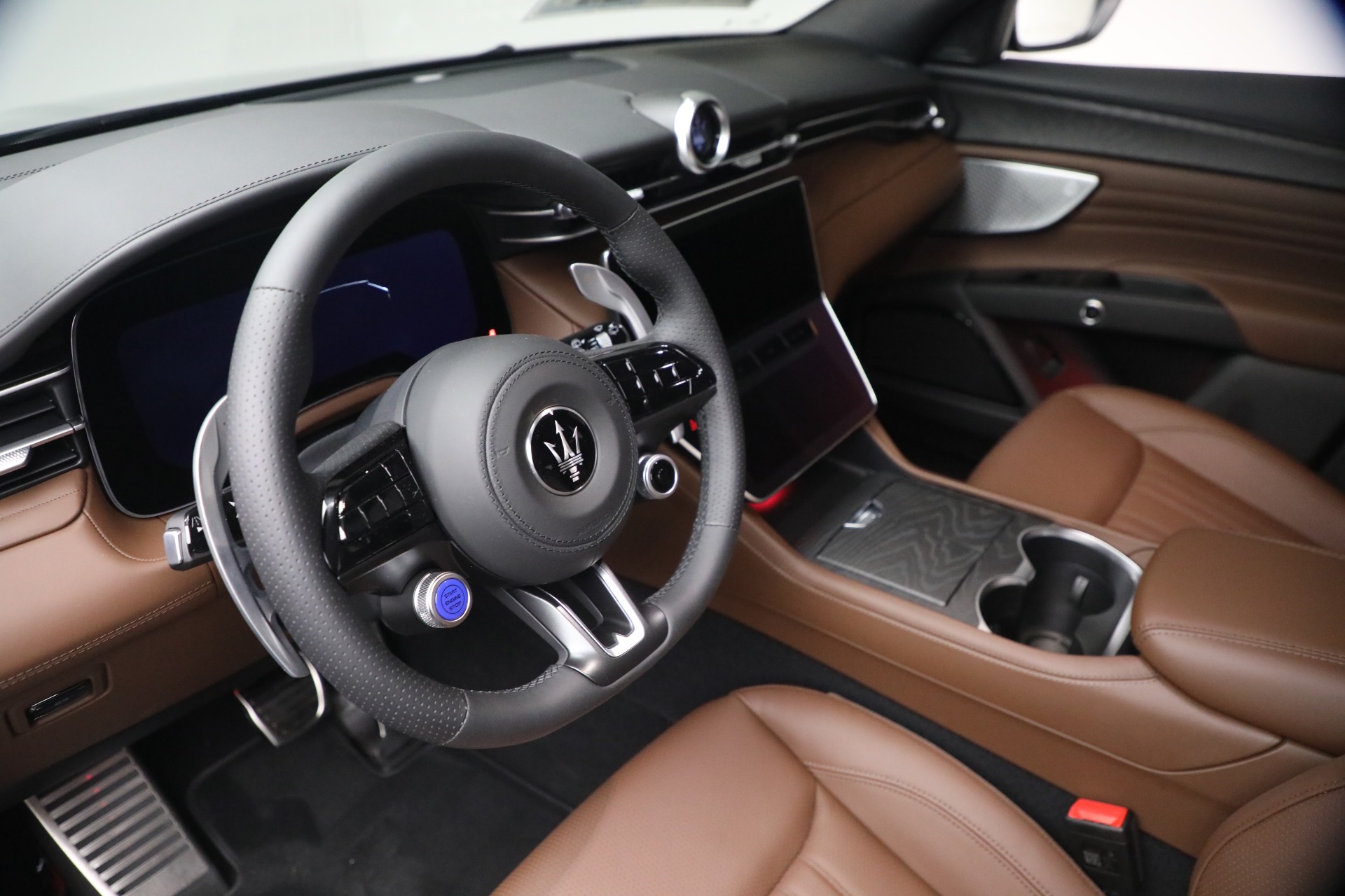 New-2026-Maserati-Grecale-Modena-V6