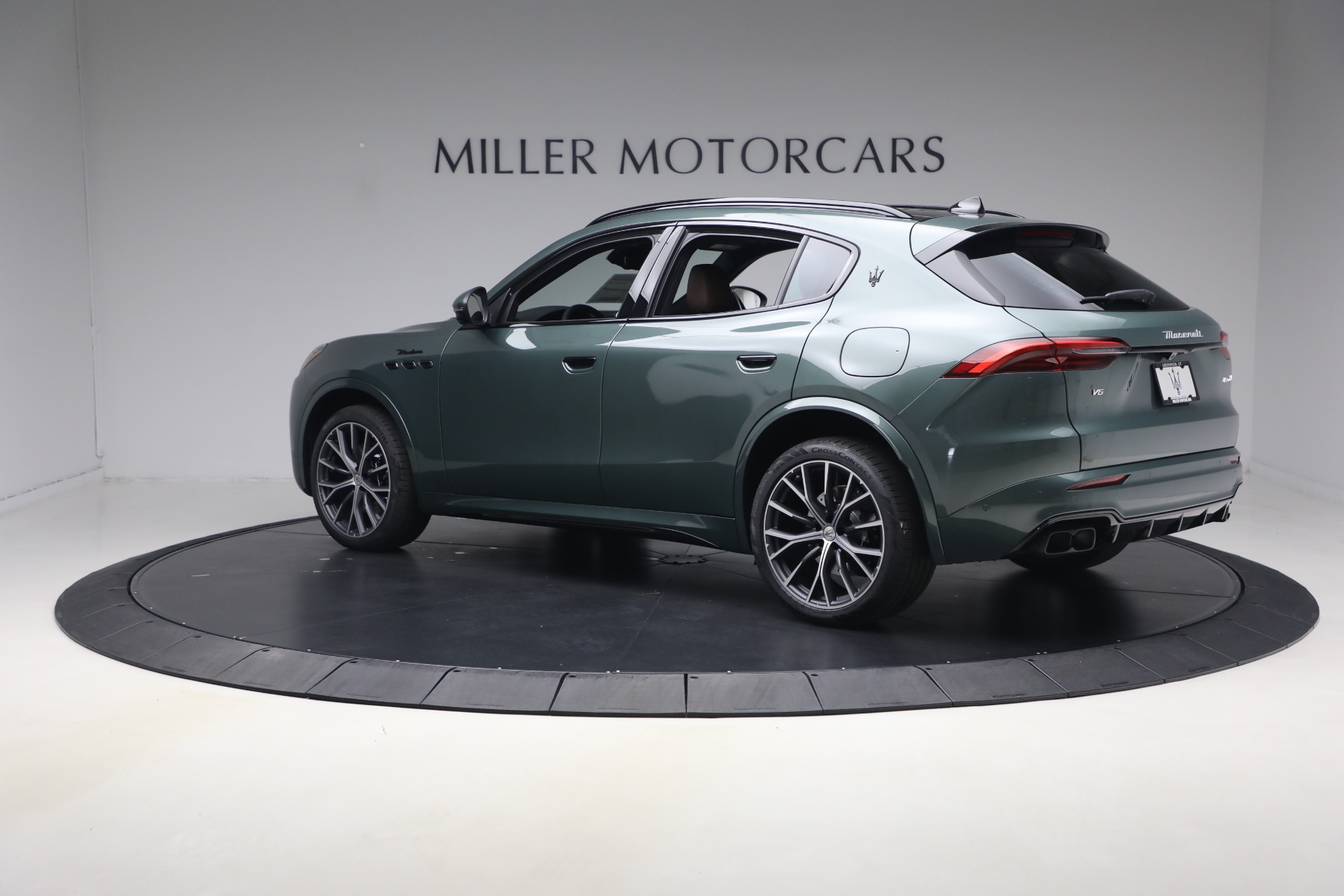 New-2026-Maserati-Grecale-Modena-V6
