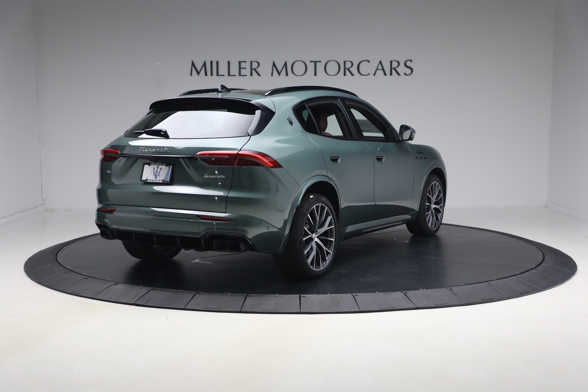 New-2026-Maserati-Grecale-Modena-V6
