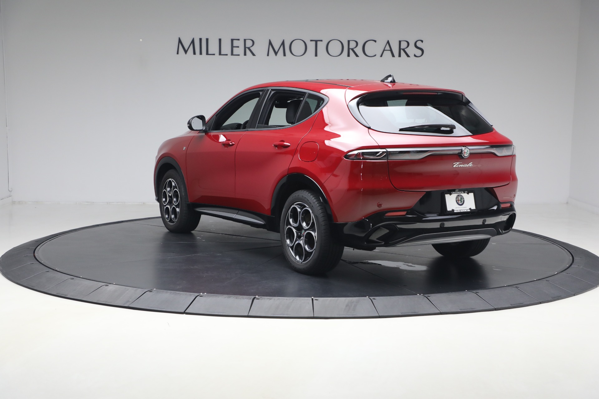 Used-2024-Alfa-Romeo-Tonale-Hybrid-Ti