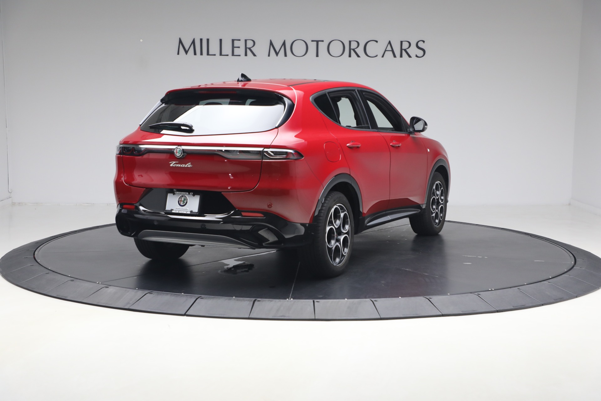 Used-2024-Alfa-Romeo-Tonale-Hybrid-Ti