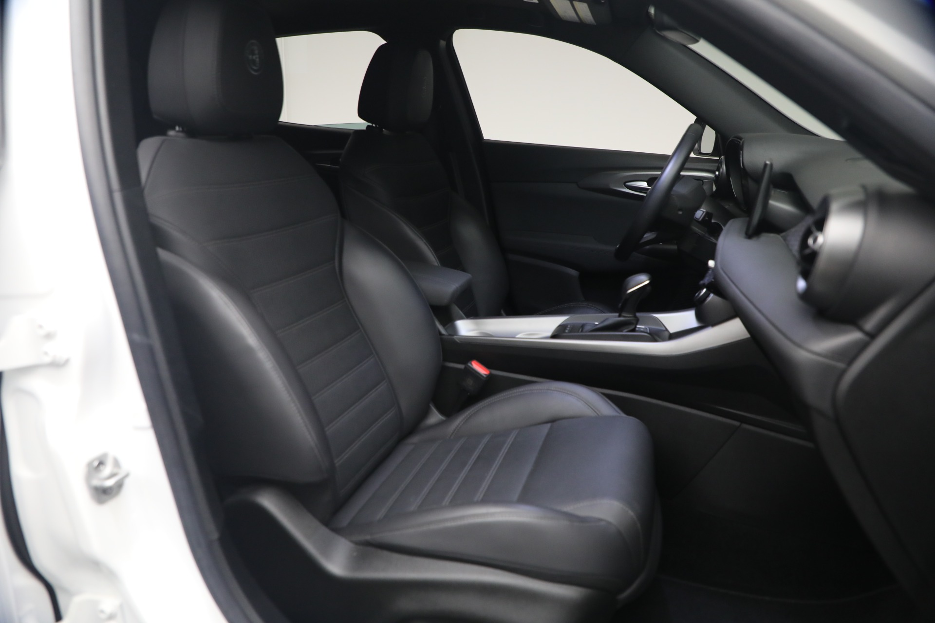Used-2024-Alfa-Romeo-Tonale-Hybrid-Ti