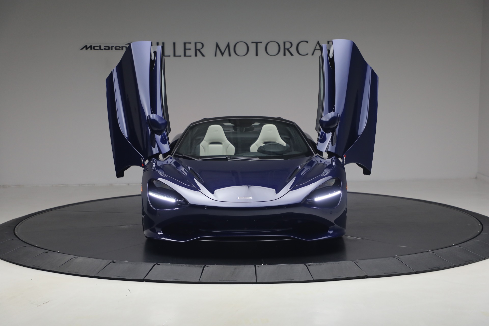 New-2027-McLaren-750S-Spider-TechLux