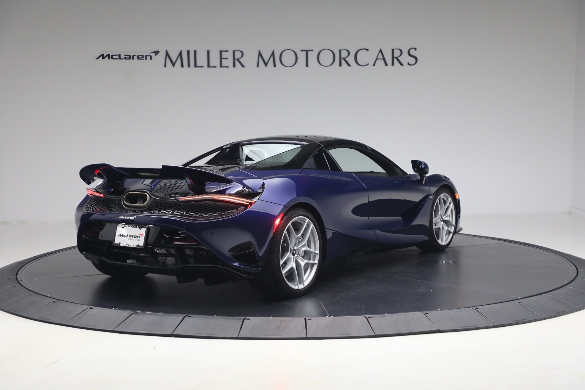 New-2027-McLaren-750S-Spider-TechLux