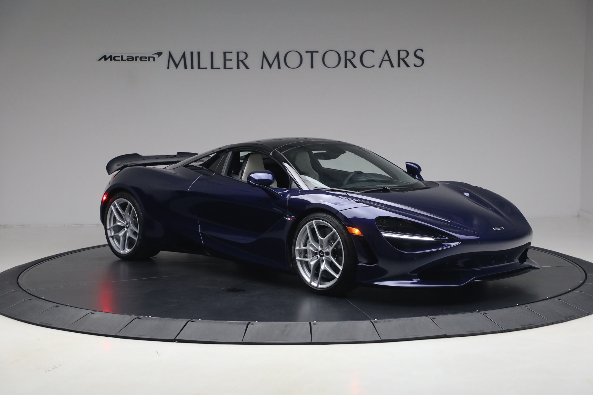 New-2027-McLaren-750S-Spider-TechLux