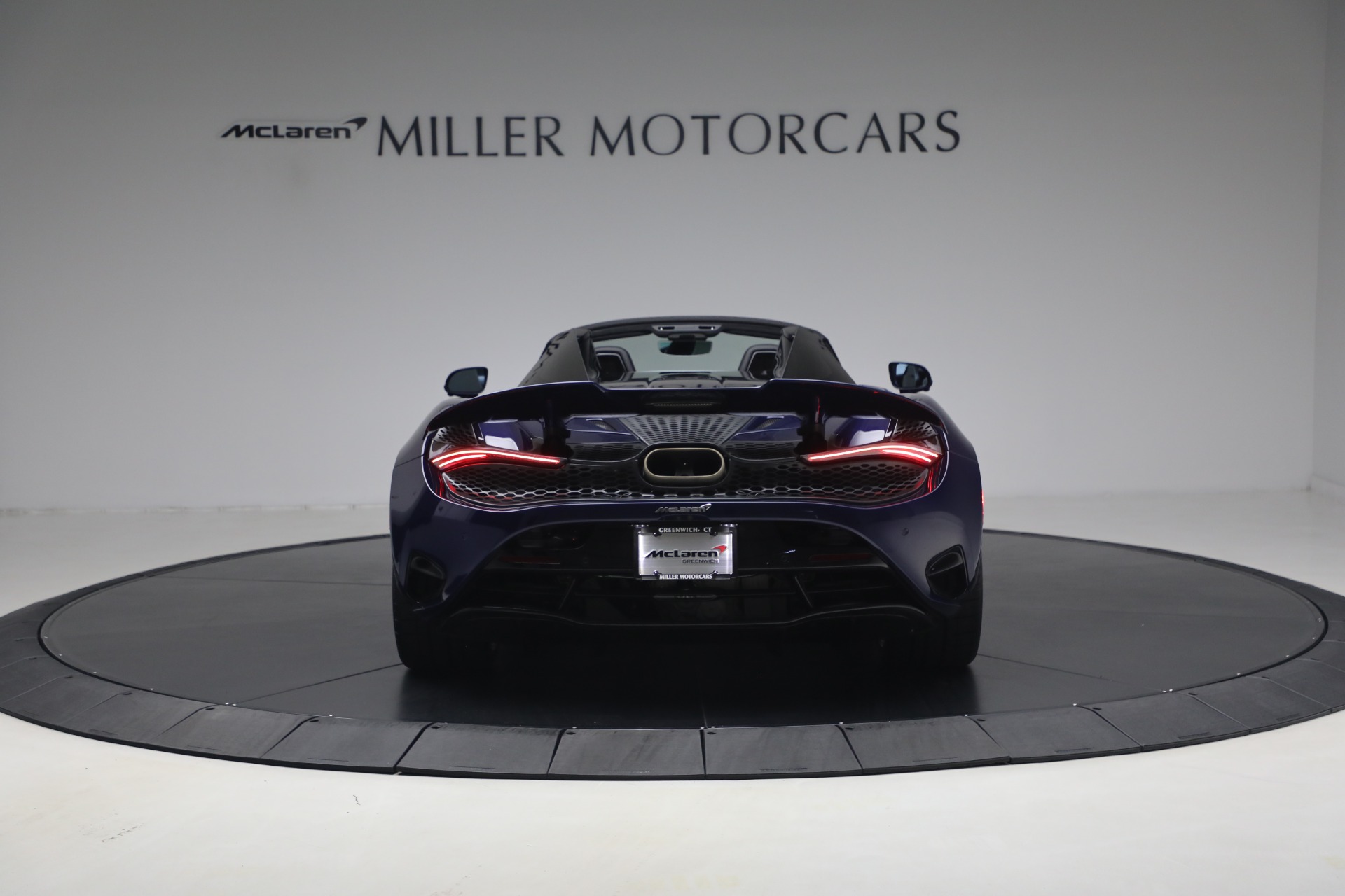 New-2027-McLaren-750S-Spider-TechLux