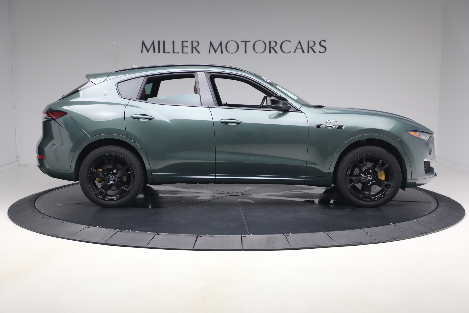 Used-2022-Maserati-Levante-GT