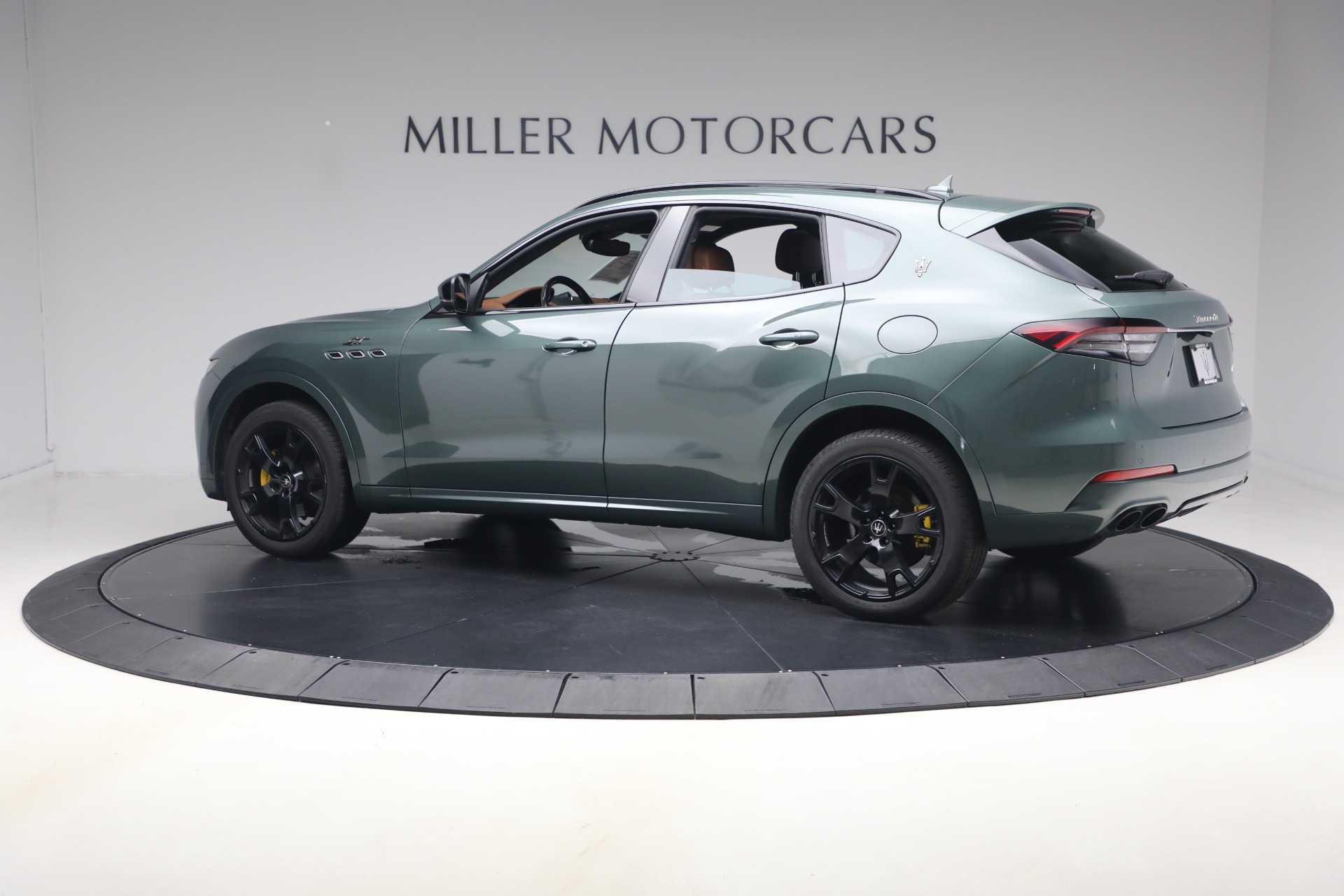 Used-2022-Maserati-Levante-GT