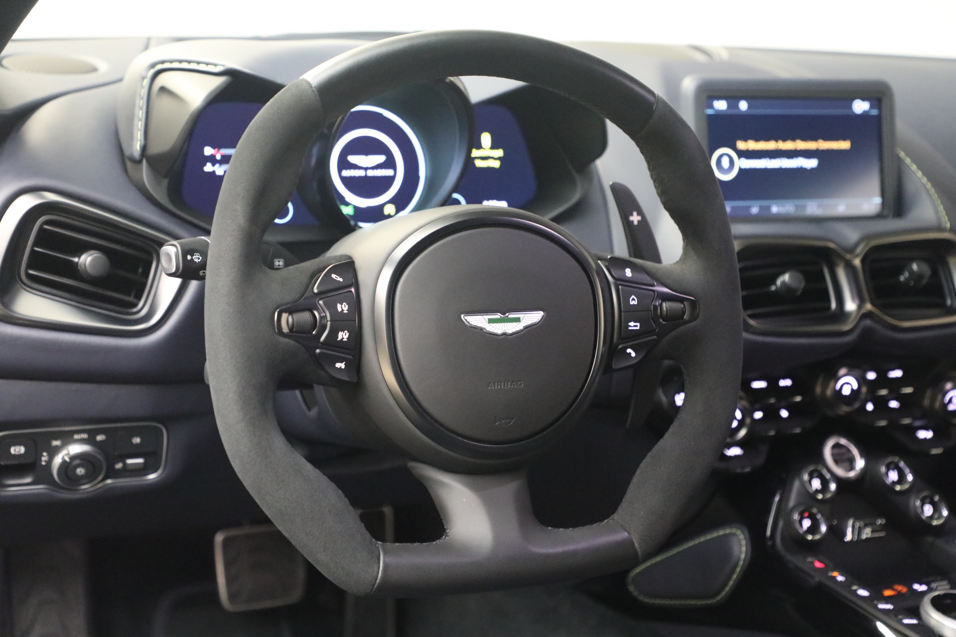 Used-2023-Aston-Martin-Vantage-V12