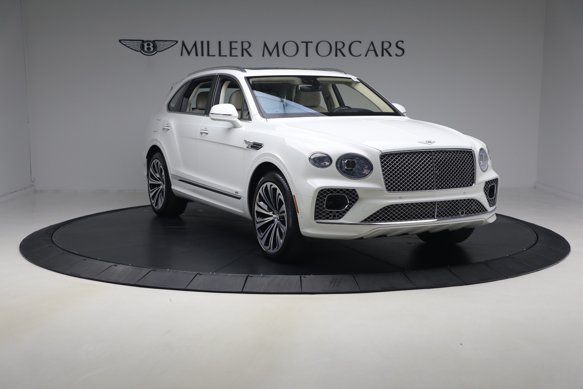 Used-2022-Bentley-Bentayga-V8