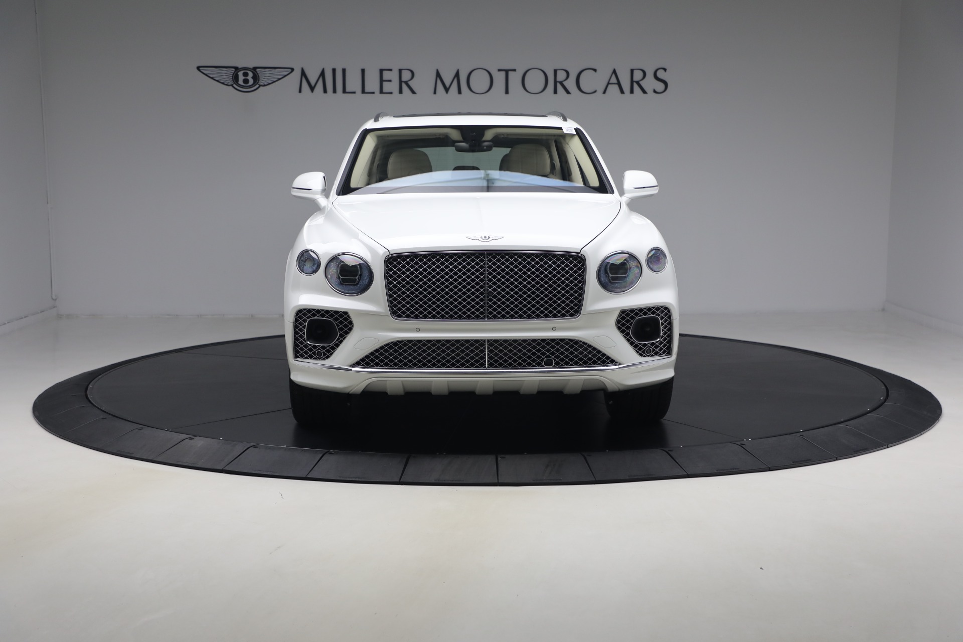 Used-2022-Bentley-Bentayga-V8