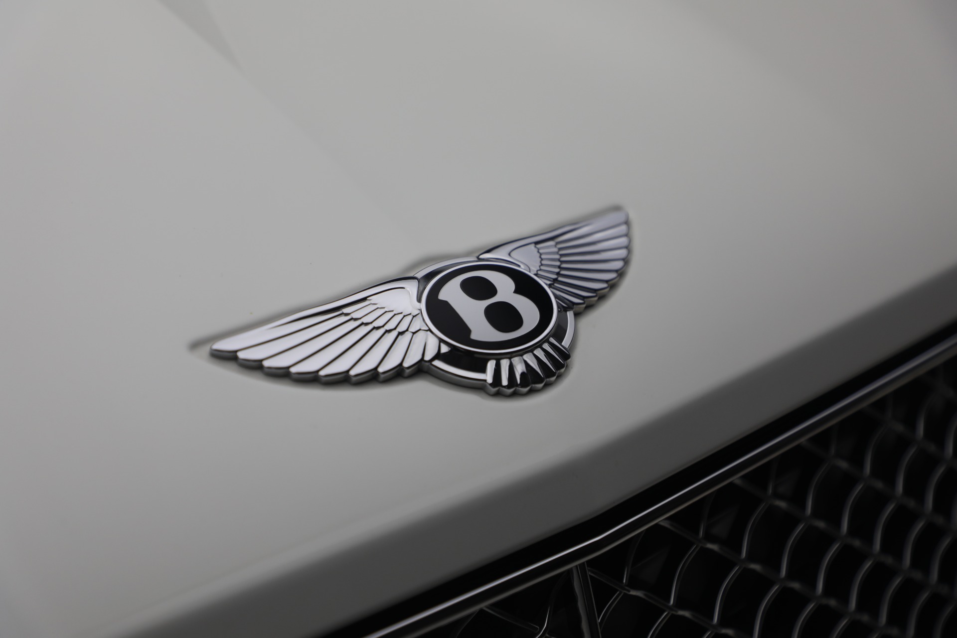 Used-2022-Bentley-Bentayga-V8
