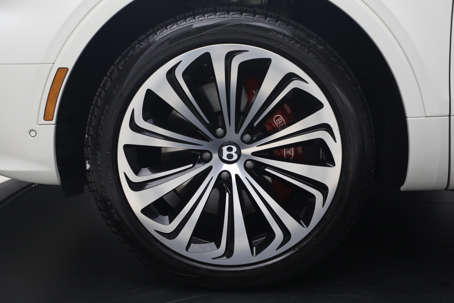 Used-2022-Bentley-Bentayga-V8