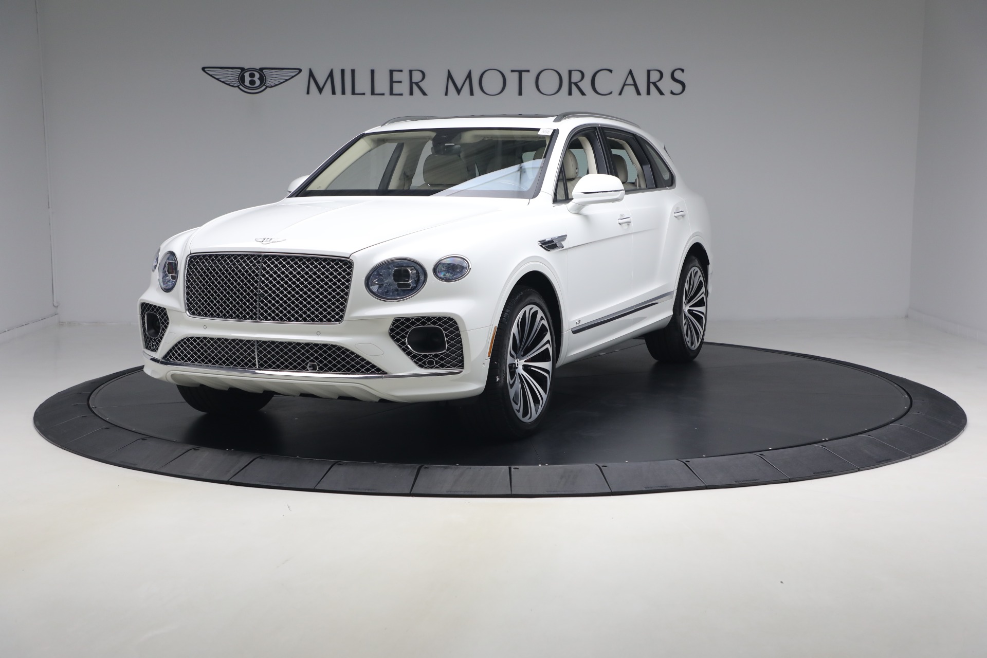 Used-2022-Bentley-Bentayga-V8