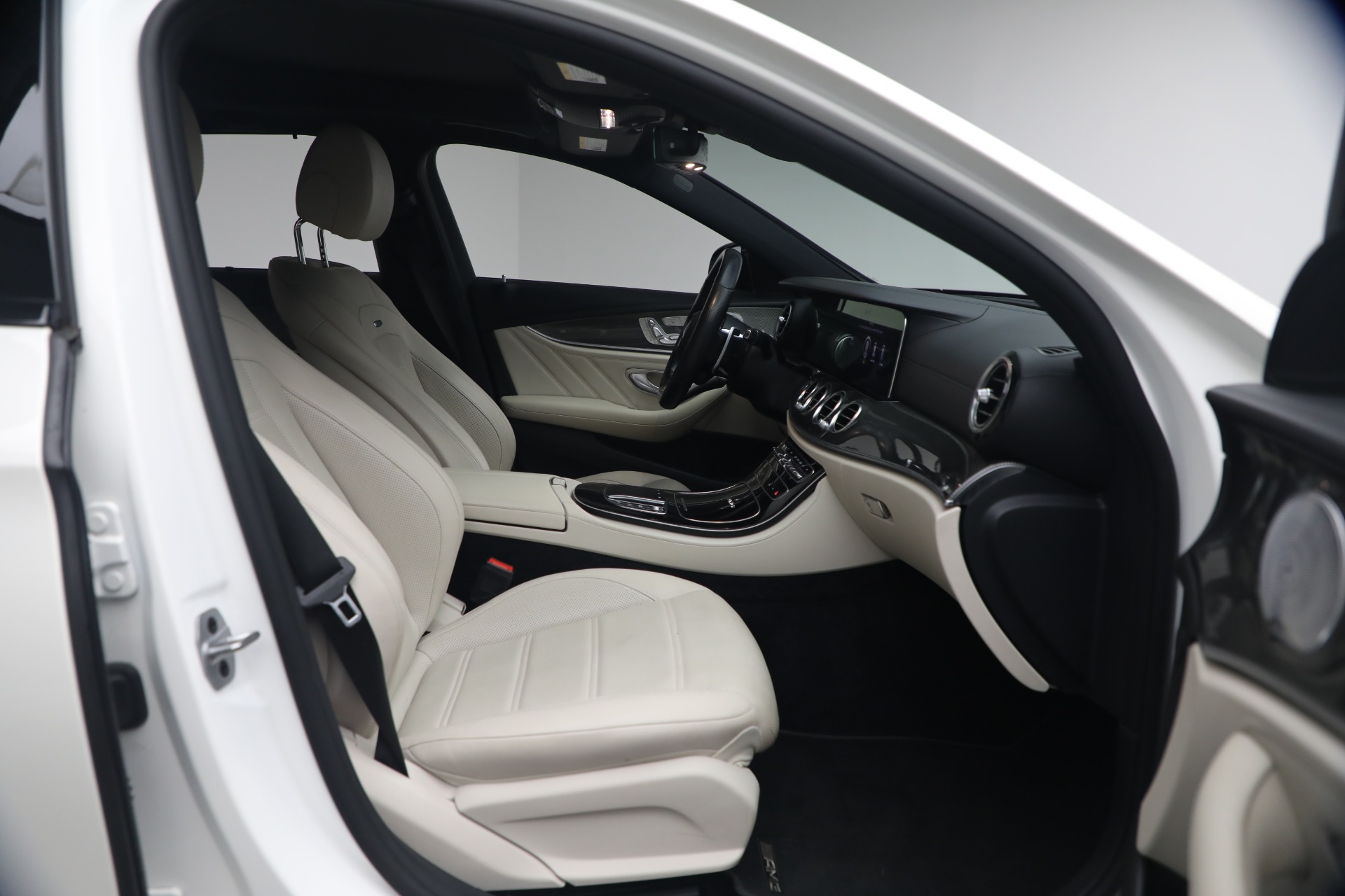 Used-2021-Mercedes-Benz-E-Class-AMG-E-63-S