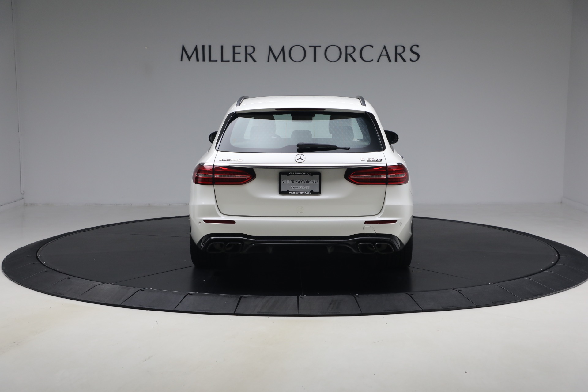 Used-2021-Mercedes-Benz-E-Class-AMG-E-63-S